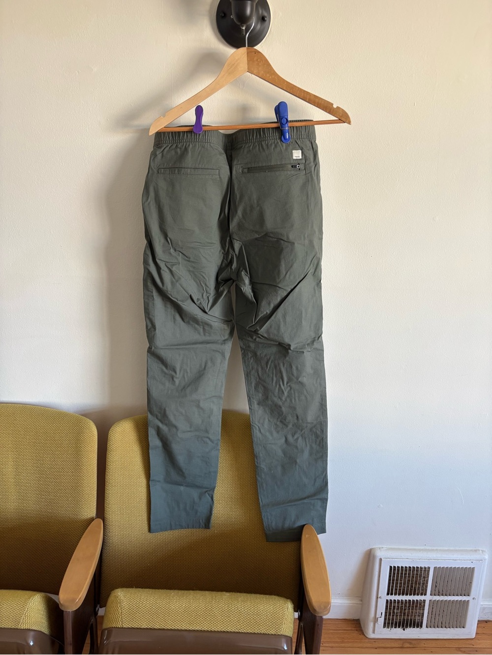 Vuori Ripstop Pants - Women’s L Long - Picture 2 of 4
